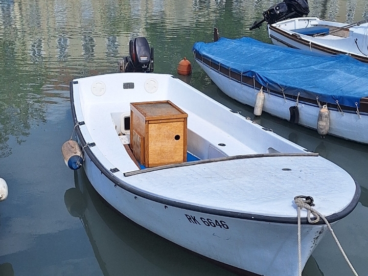 Barka Greben Vela luka 5 m