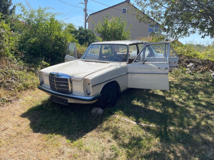 Mercedes oldtimer W114