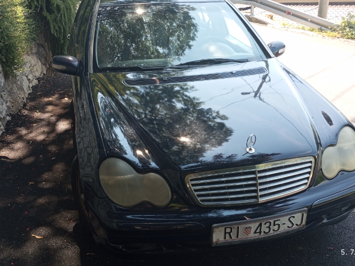 Mercedes 220 diesel