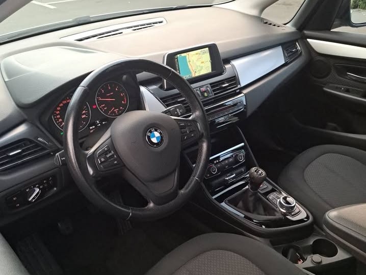 BMW 218D