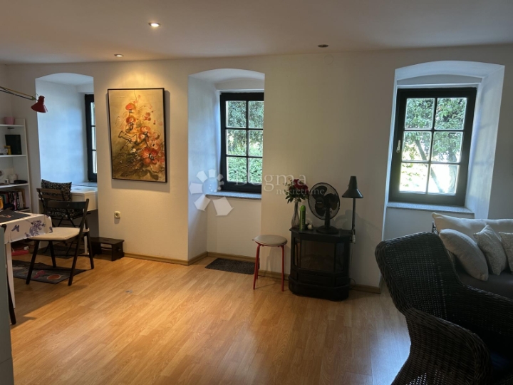Opatija, Ika-stan 60m2 prvi red do mora