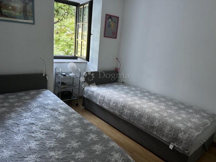Opatija, Ika-stan 60m2 prvi red do mora