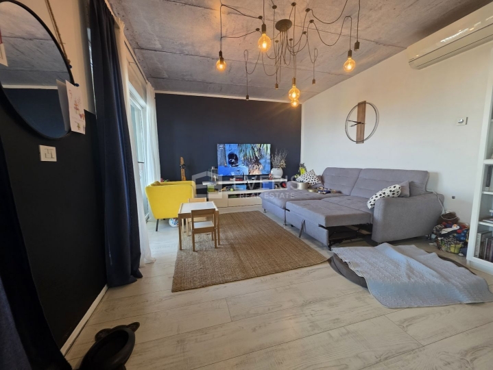 Kastav, Rešetari, stan 72 m2 s okućnicom 110 m2