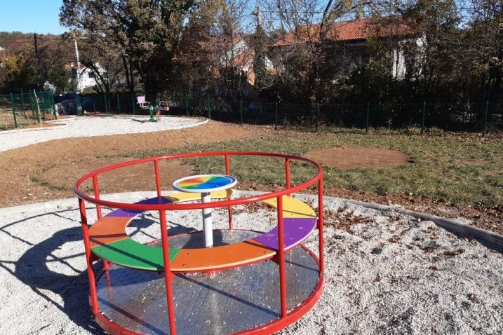 Drenova, teren, višestambeni, bez agencije