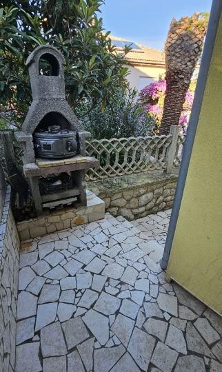 Dvojna kuća u mirnom predjelu Boćac – Mali Lošinj