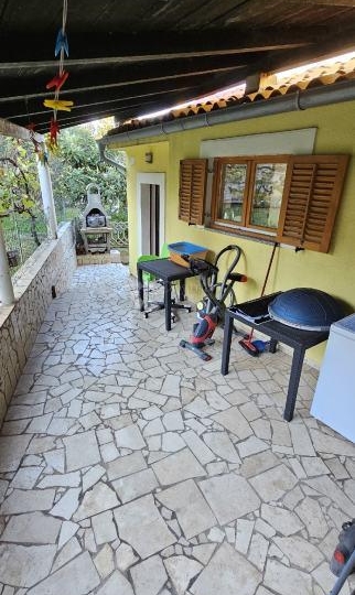 Dvojna kuća u mirnom predjelu Boćac – Mali Lošinj