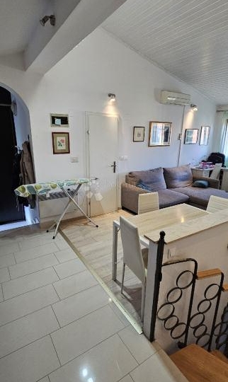 Dvojna kuća u mirnom predjelu Boćac – Mali Lošinj