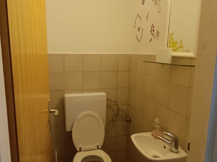 Iznajmljujem stan 3S+DB