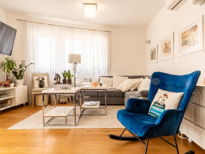 Martinkovac, 96.20m2, 3S+DB novogradnja, balkon, pogled