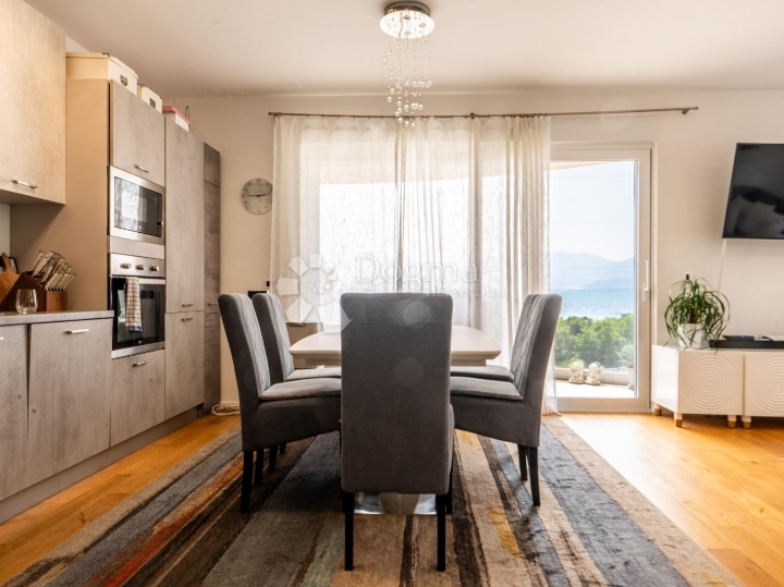 Martinkovac, 96.20m2, 3S+DB novogradnja, balkon, pogled