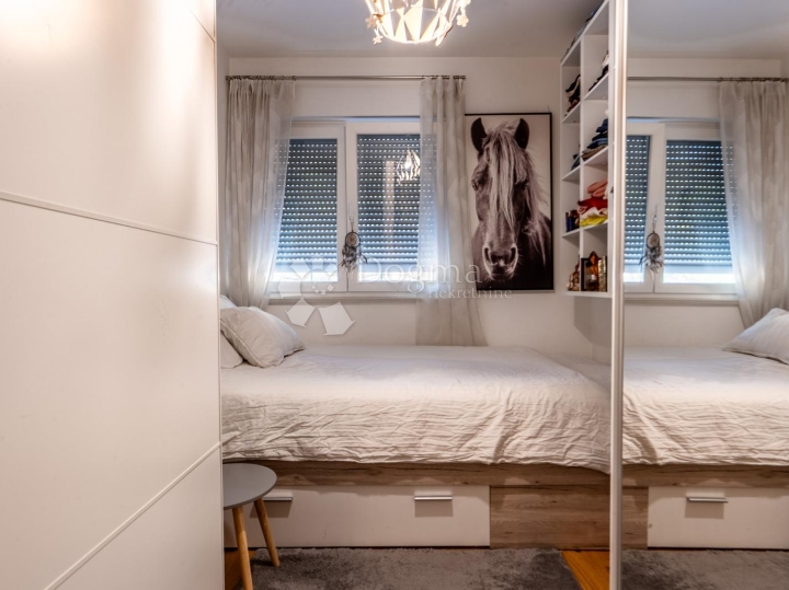 Martinkovac, 96.20m2, 3S+DB novogradnja, balkon, pogled