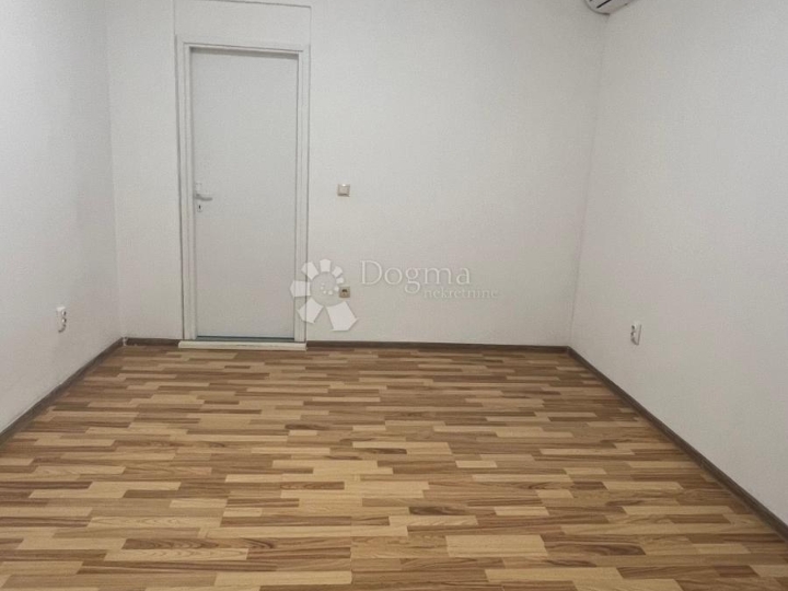 Belveder-centar 1Skl. 28 m2