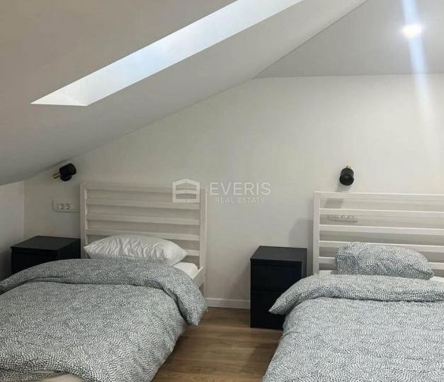 Rijeka, Centar, dvosobni stan 65 m2 za najam