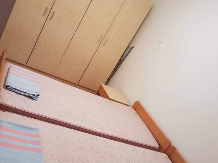 Gornja Drenova, jednosoban stan
