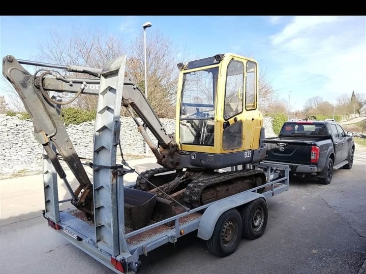 Minibager Volvo Ec25+ platforma za prijevoz