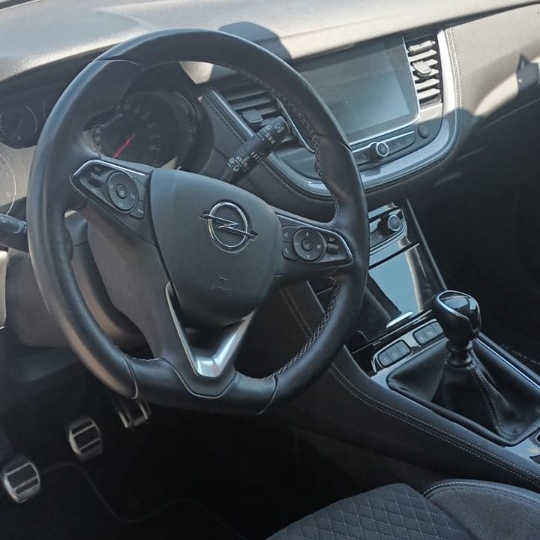 Hitno! Opel Grandland 1.5 CDTI