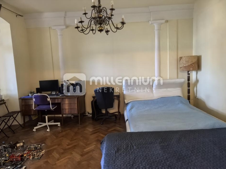 Rijeka, Bulevard, 68.25m2, 2-sobni s dnevnim + podrumski prostor