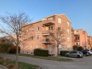 Zadar, stan 49,67 m2, 2S+DB, prvi kat