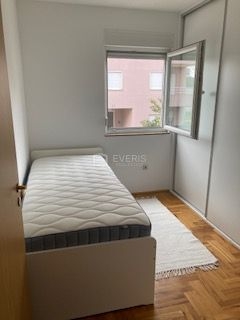 Zadar, stan 50 m2, 2S+DB, prvi kat