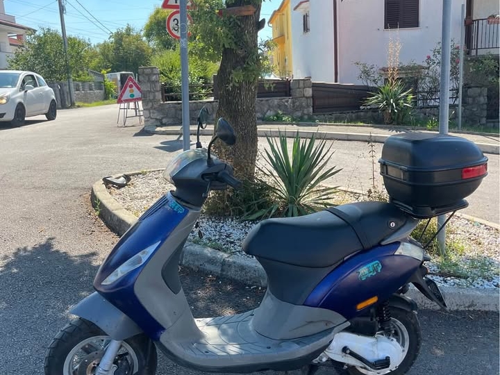 Piaggio zip 50