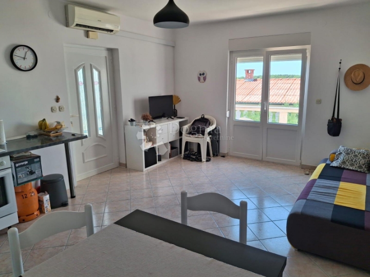 Lijepi apartman u Barbatu na mirnoj lokaciji