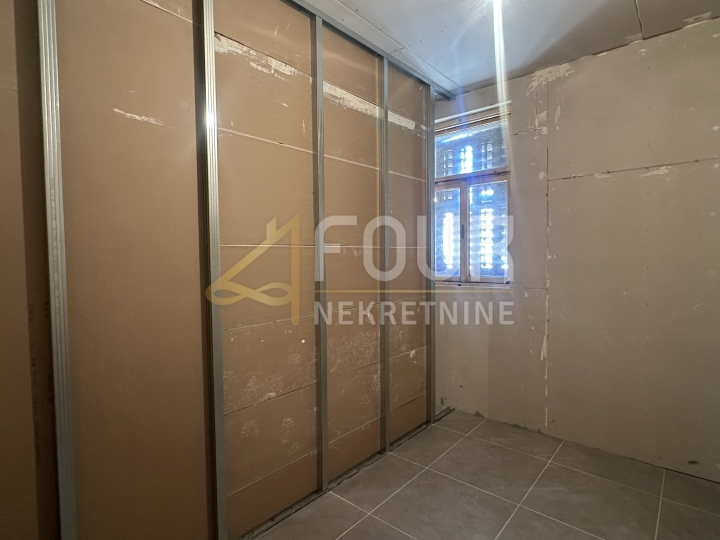 Istra, Pula - centar, 2S+DB, 45.36m2, u adaptaciji