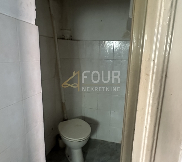 Istra, Pula - centar, 2S+DB, 45.36m2, u adaptaciji