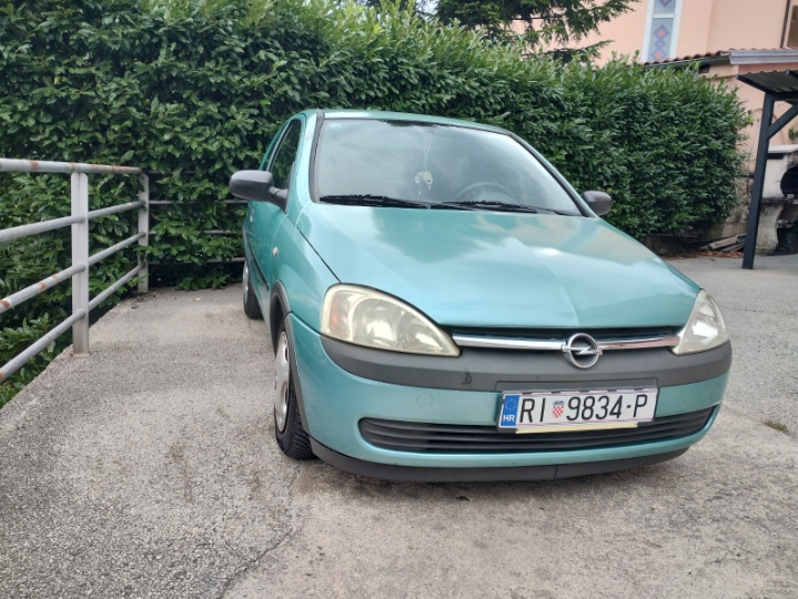 Opel Corsa 1.0, reg. do 05./2026.