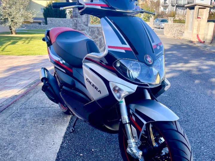 Gilera Runner