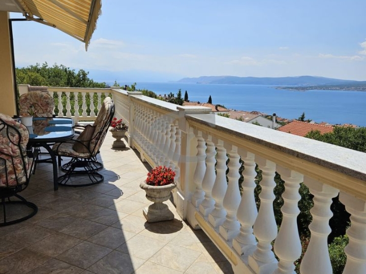 Selce, Dramalj, kuća 300 m2, 1.000 m2 okućnice