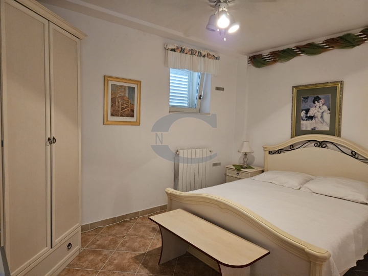 Selce, Dramalj, kuća 300 m2, 1.000 m2 okućnice