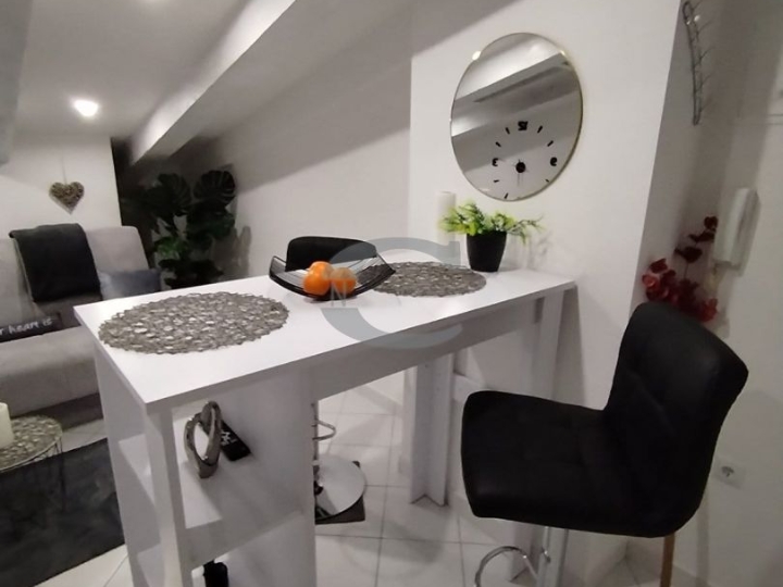 Rijeka, Centar, garsonijera, 24 m2