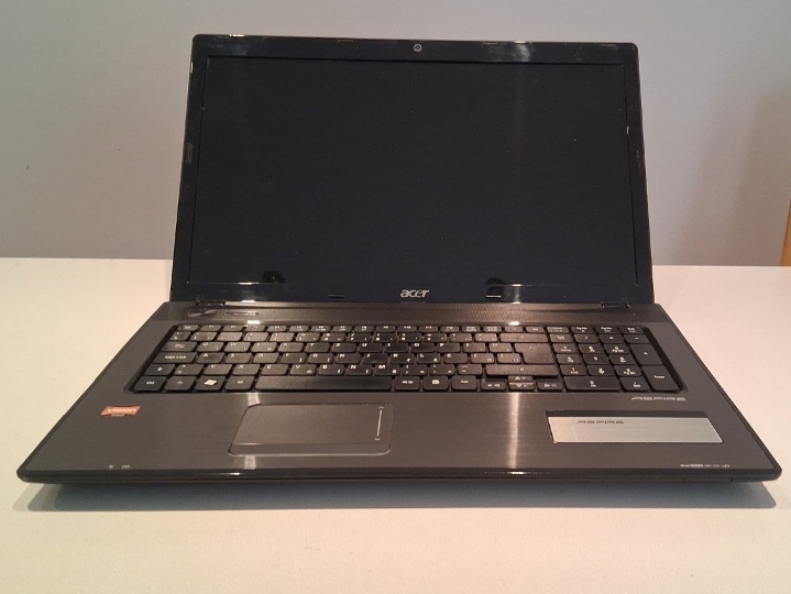Acer Aspire 7551 M52310 17"