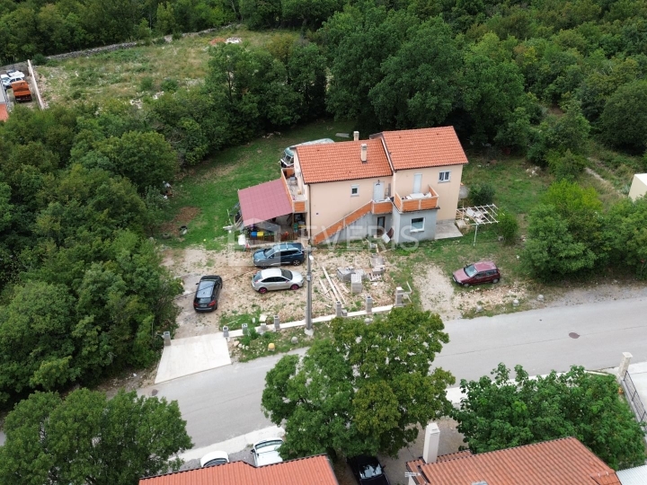 Čavle, Mavrinci, samostojeća kuća 230 m2