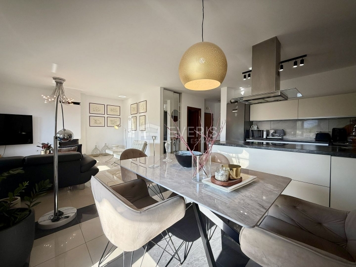 Rijeka, Martinkovac, stan 80 m2, najam