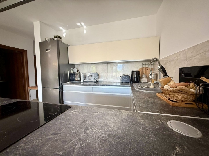 Rijeka, Martinkovac, stan 80 m2, najam
