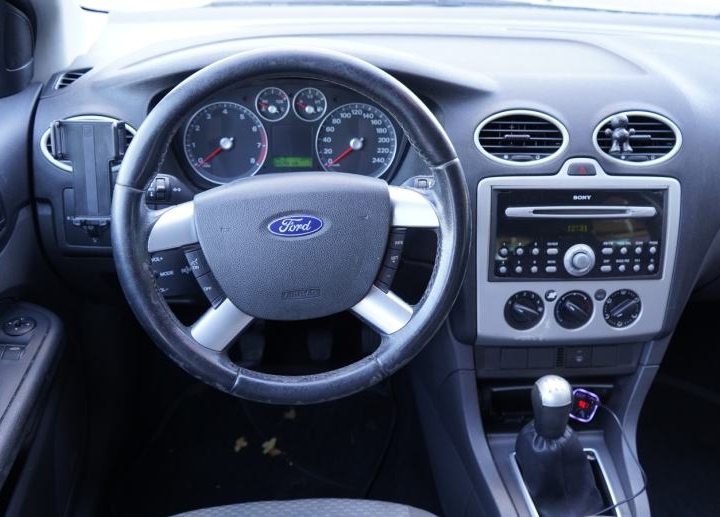 Ford Focus 1.4 Trend, 2006. god.