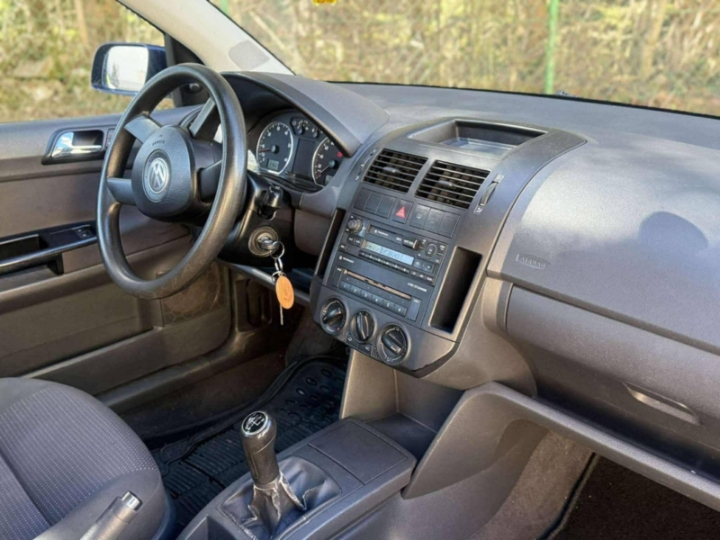 VW Polo 1.2i 12V Cricket