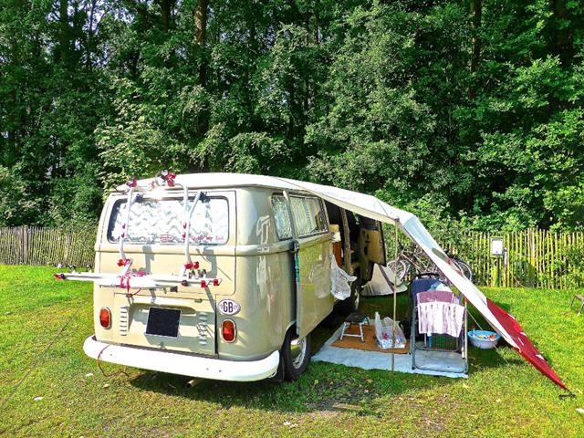 Kupujem kamp prikolicu ili kamper do 4.000 €