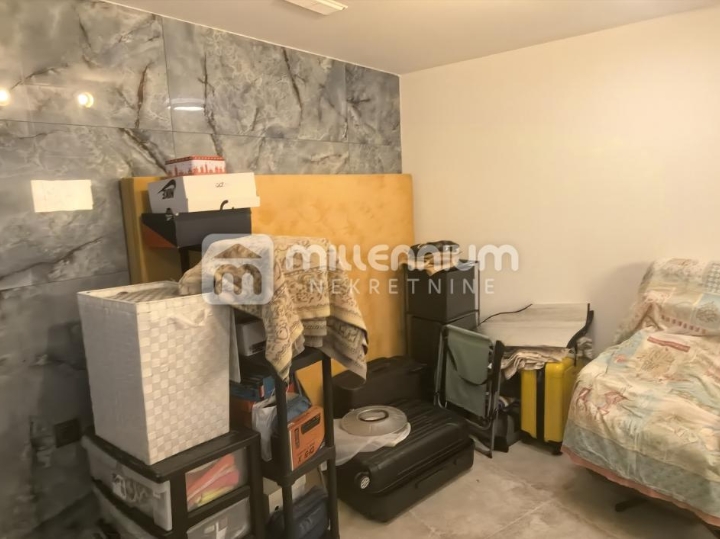 Rijeka, Belveder, samostojeća kuća, 100m2, terasa