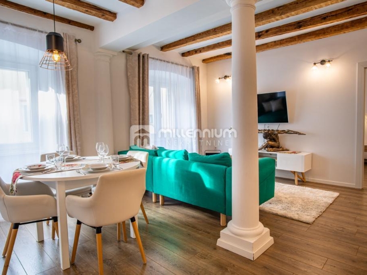 Rijeka, Centar, 74.35 m2, 2-sobni s dnevnim