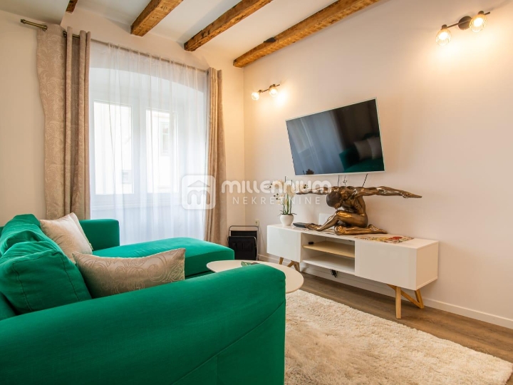 Rijeka, Centar, 74.35 m2, 2-sobni s dnevnim