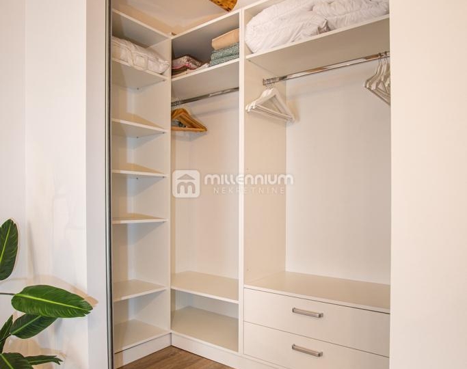 Rijeka, Centar, 74.35 m2, 2-sobni s dnevnim