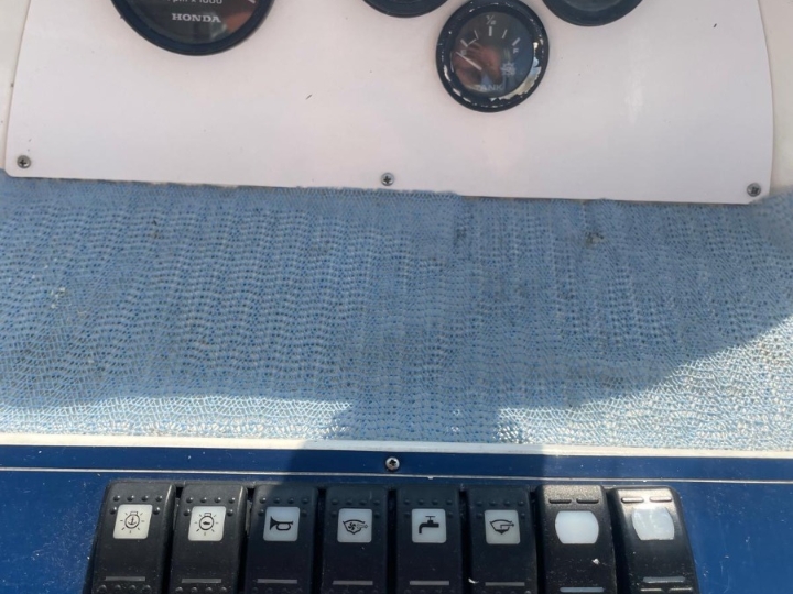 Brodica Arkos Dolphin 21