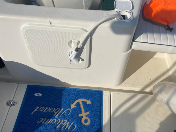 Brodica Arkos Dolphin 21