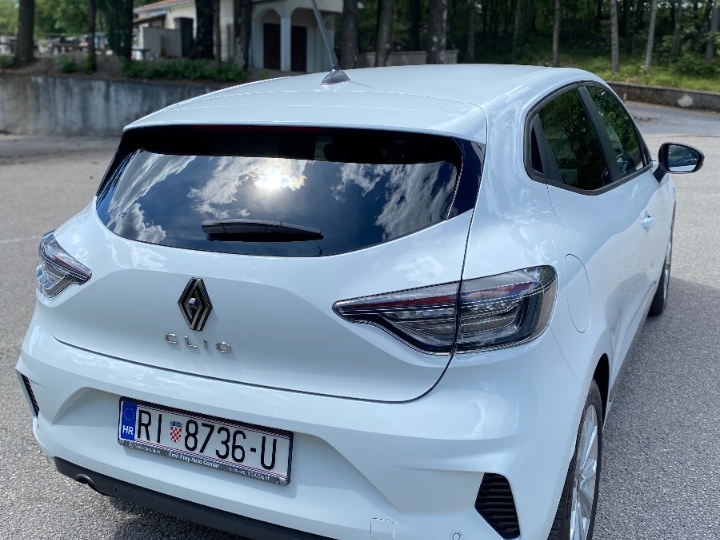 Renault Clio TCe 2024