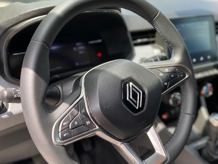 Renault Clio TCe 2024