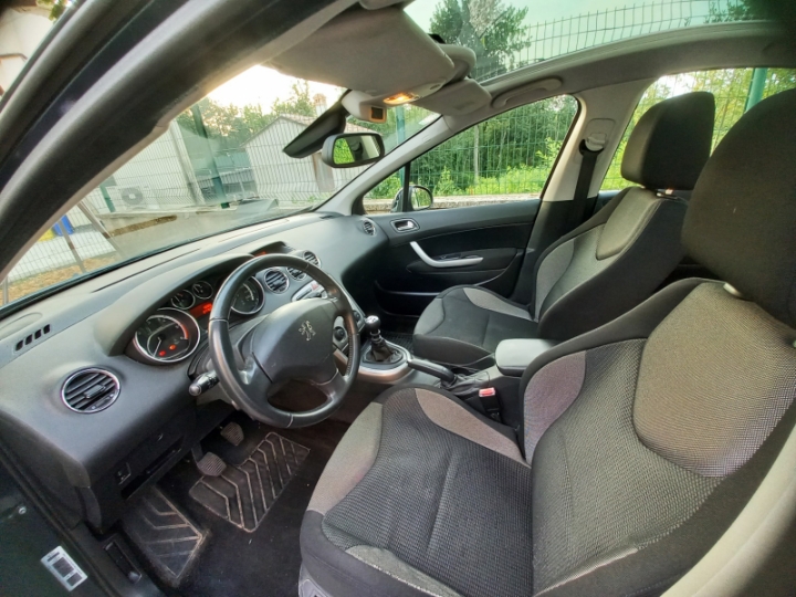 Peugeot 308 1.6 HDi