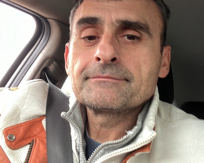 Muškarac 47 godina, slobodan