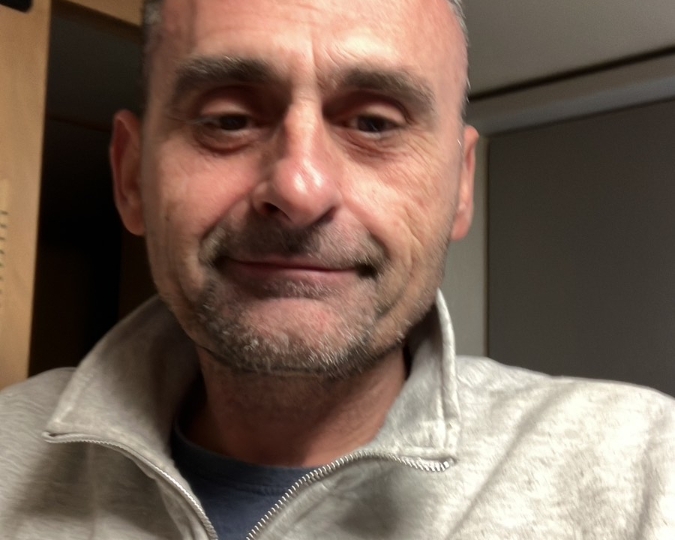 Muškarac 47 godina, slobodan